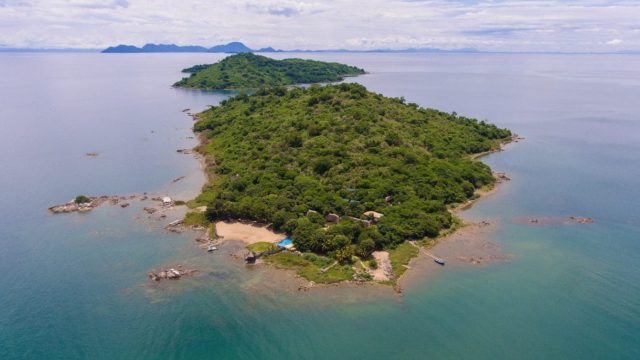 Blue Zebra Island Lodge